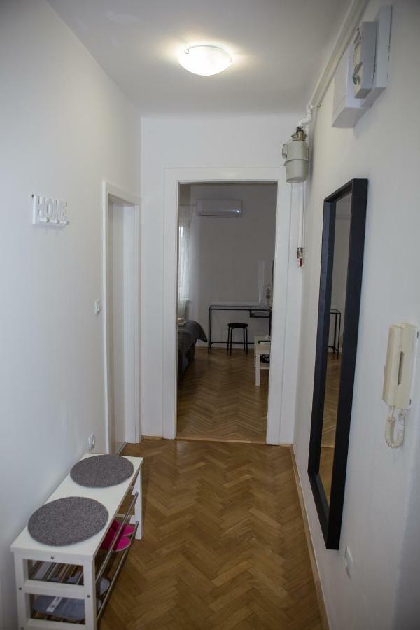 Deluxe Apartments Zagreb Bagian luar foto